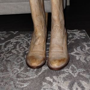 Woman cowboy boots